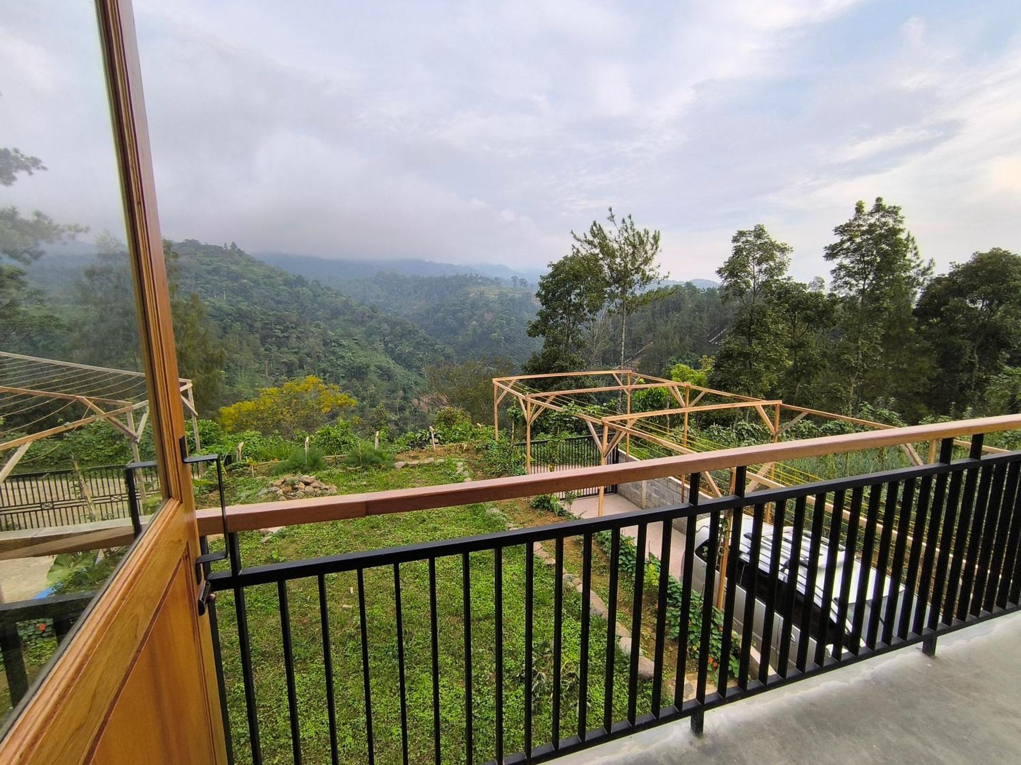 Maison Manendra - Bromo Wisma tamu
